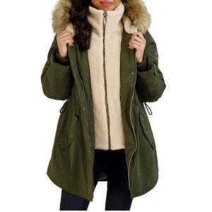 💖💖💖Koolaburra Olive Green Parka with Cream Sherpa Lining and Fur Trim💖💖💖